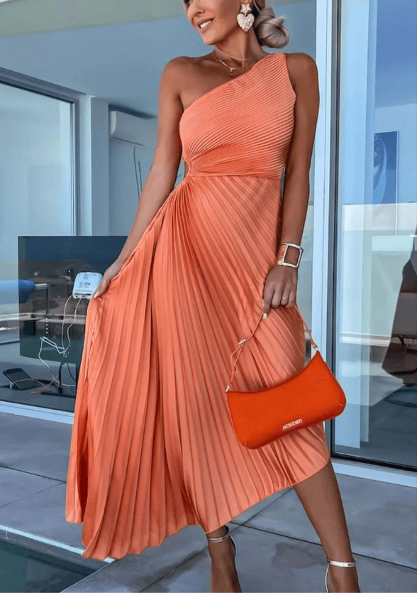 Chic Women's Maxi Dress | One-Shoulder Pleated Design for Formal Events 1