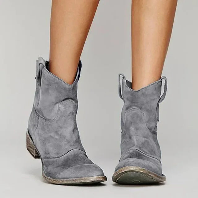 Modern Women's Cowboy Boots | Vintage-Inspired Style 4